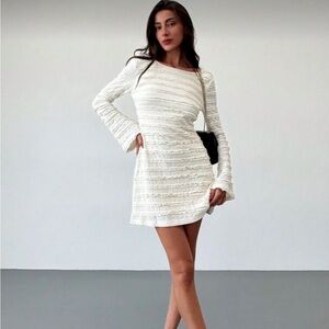 Textured‎ White Long Sleeve Dress